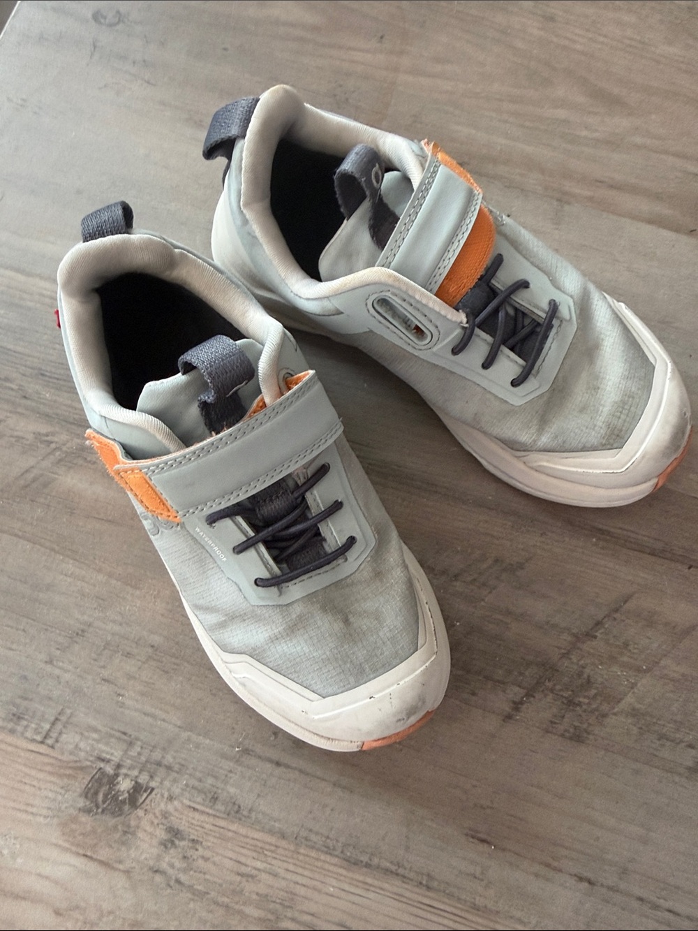 On Running Kids Gray and Orange Velcro Sneakers